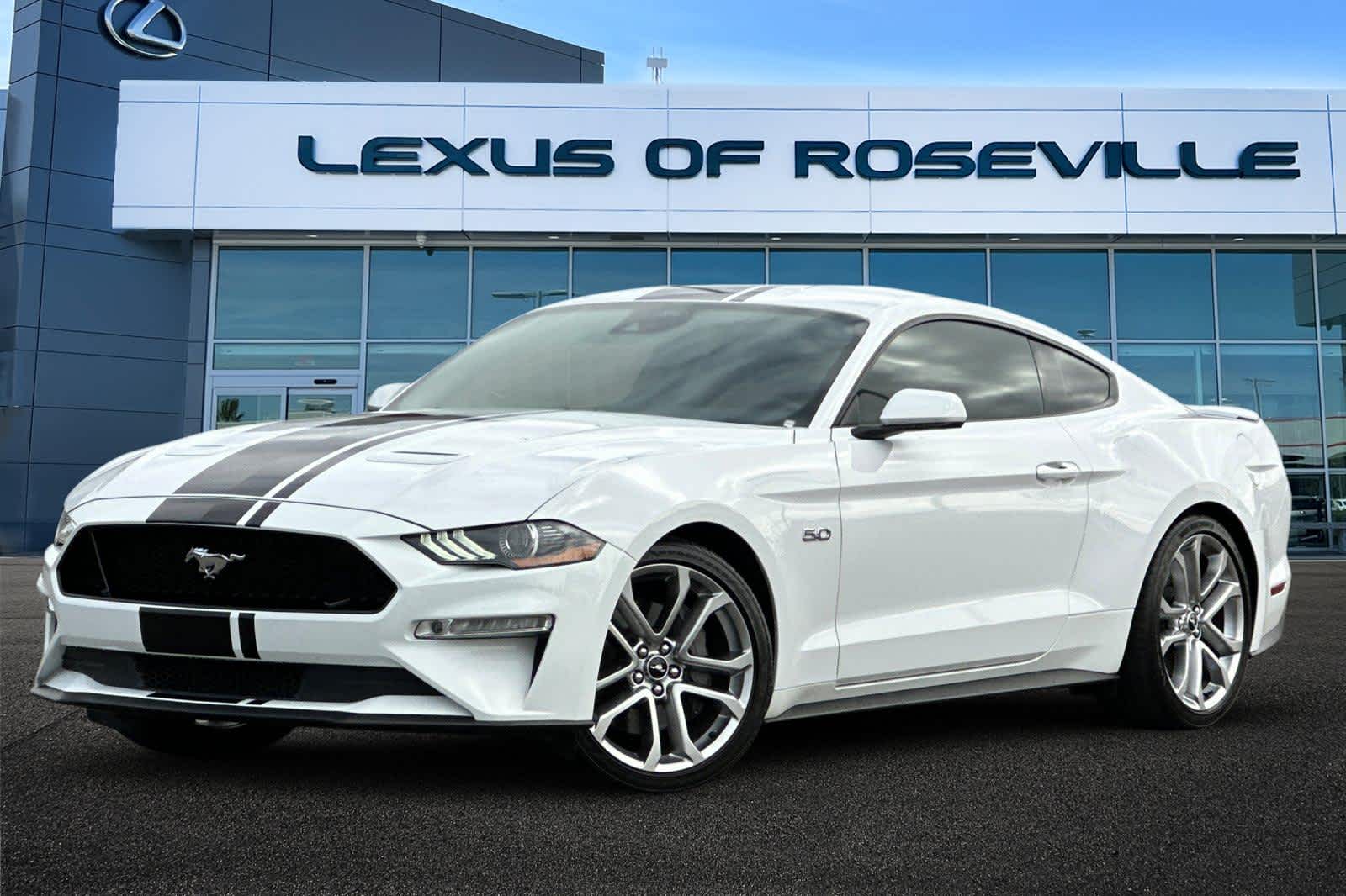 2022 Ford Mustang GT Premium's photo