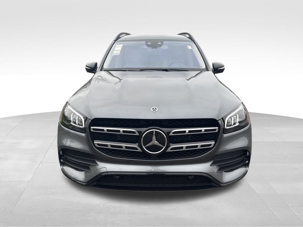 2023 Mercedes Benz GLS 580 4MATIC photo 3