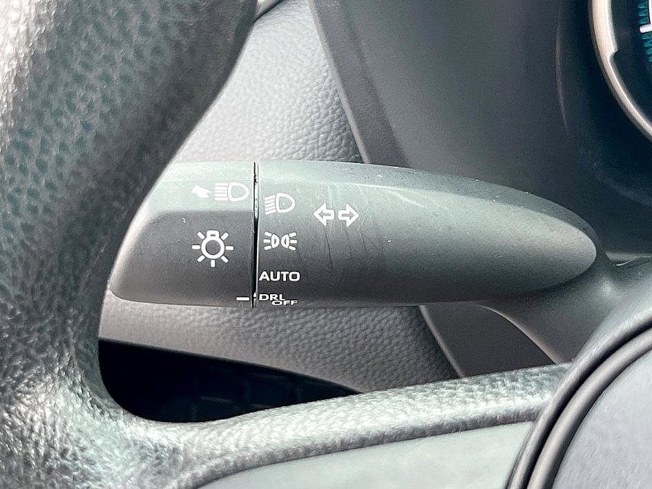 2024 Toyota RAV4 Hybrid XLE photo 18