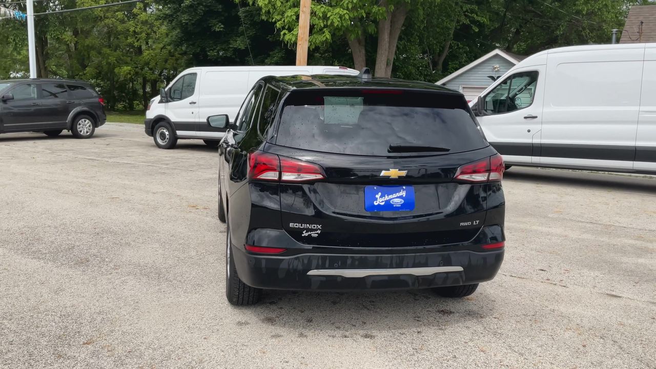 2024 Chevrolet Equinox LT photo 3