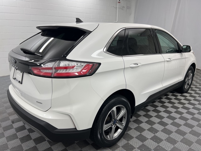 2022 Ford Edge SEL photo 6