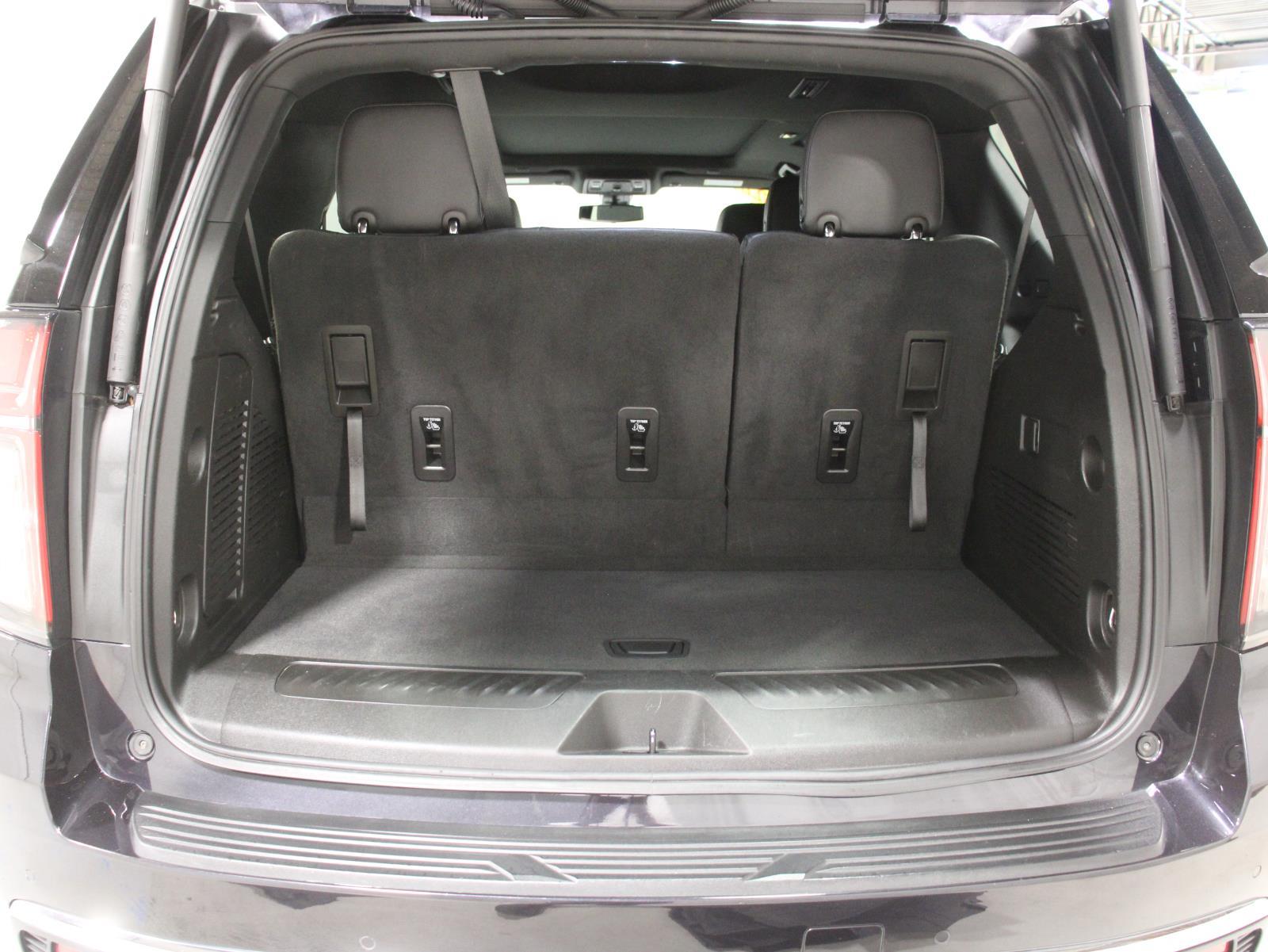 2022 Chevrolet Tahoe LT photo 28