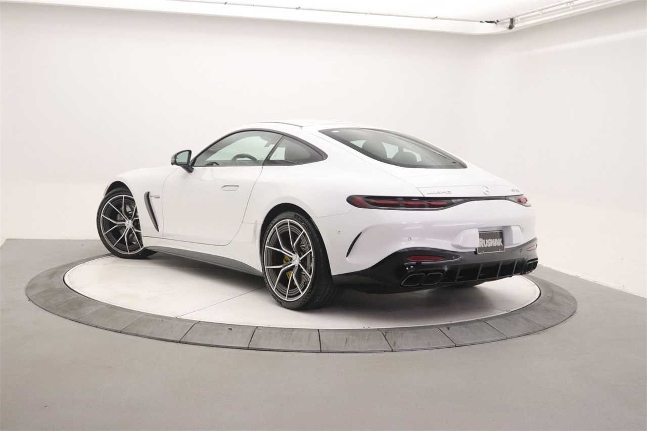 2026 Mercedes Benz AMG GT photo 2