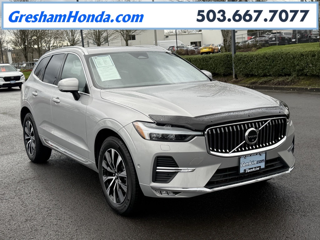 2023 Volvo XC60 Plus's photo