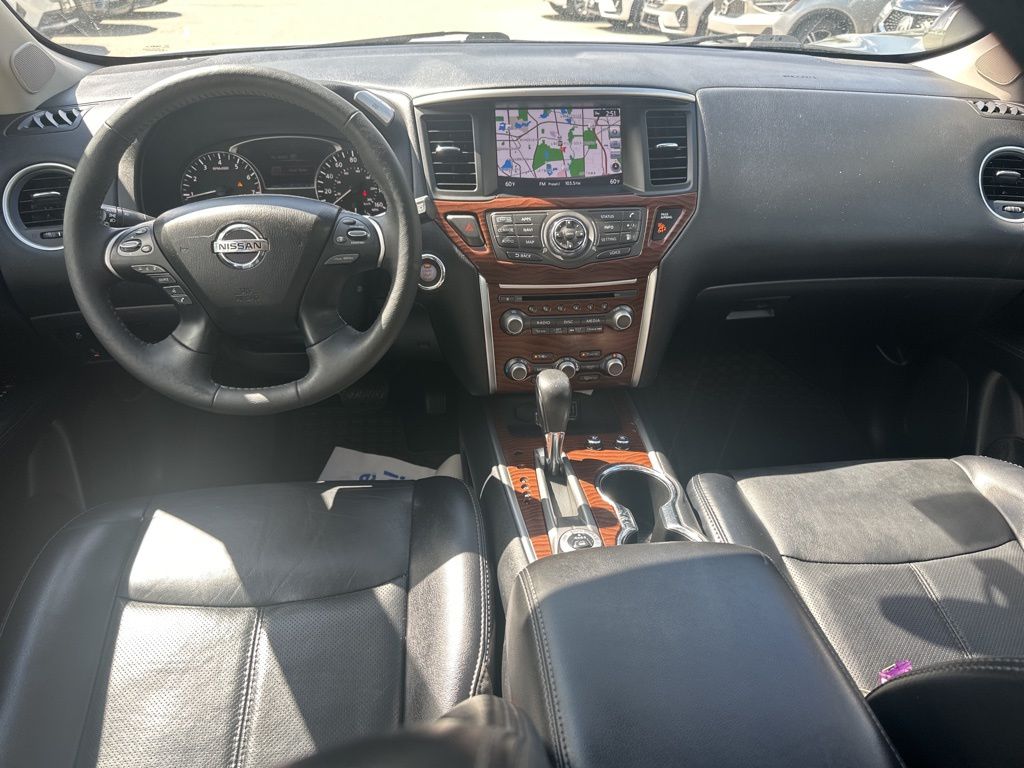 2020 Nissan Pathfinder Platinum photo 12