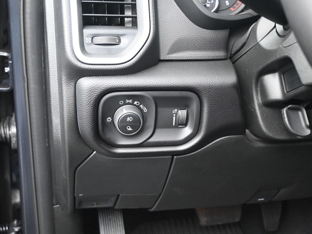 2025 Ram 2500 Big Horn photo 29
