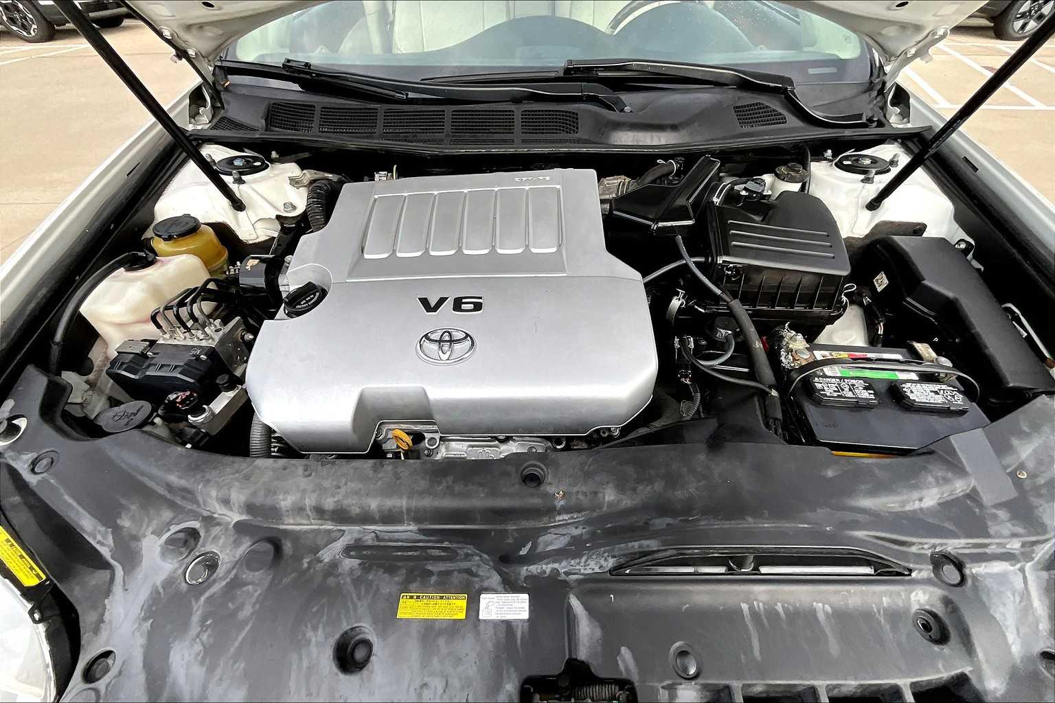 2011 Toyota Avalon Limited photo 30