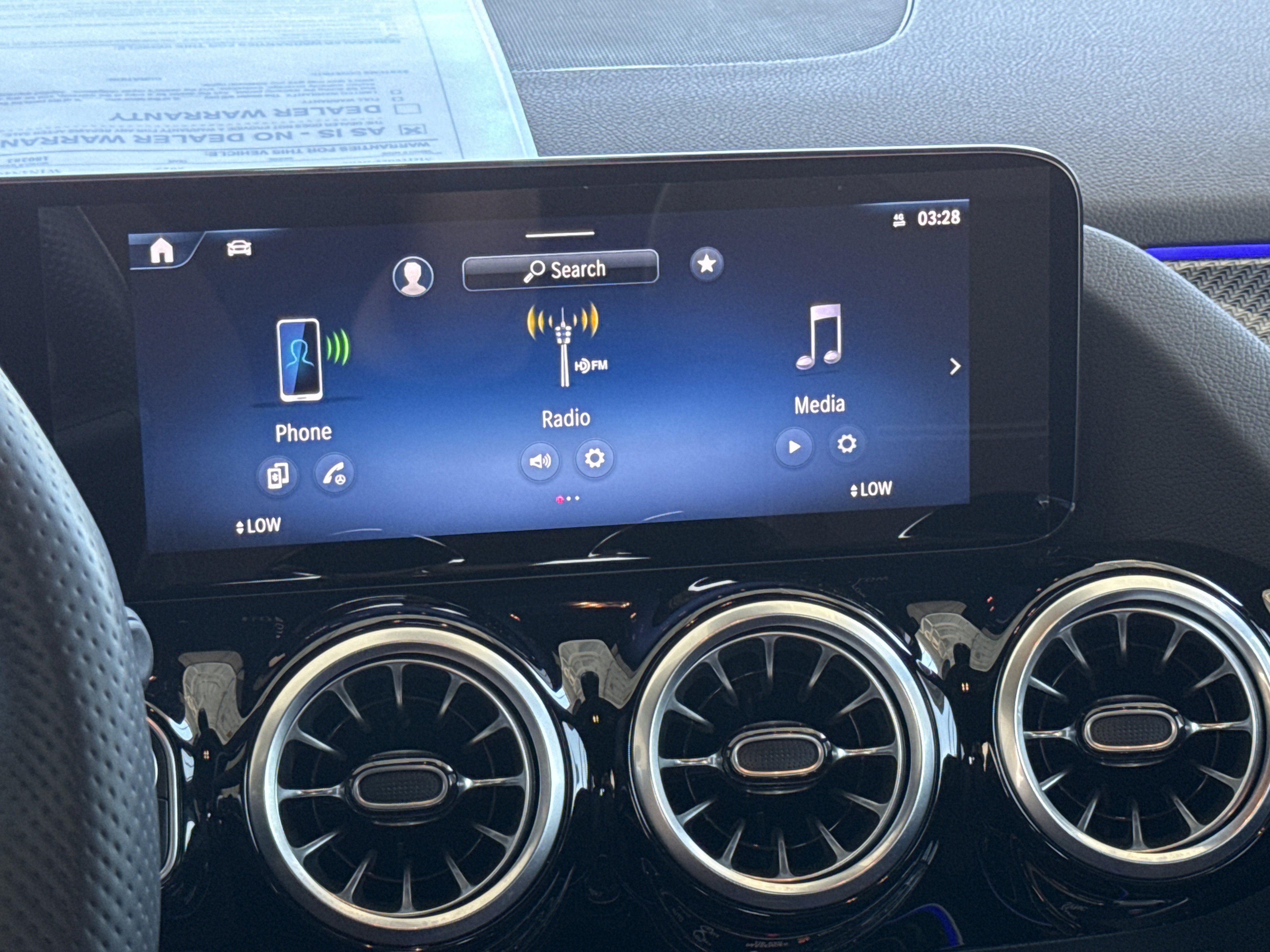 2025 Mercedes Benz GLA 250 photo 8