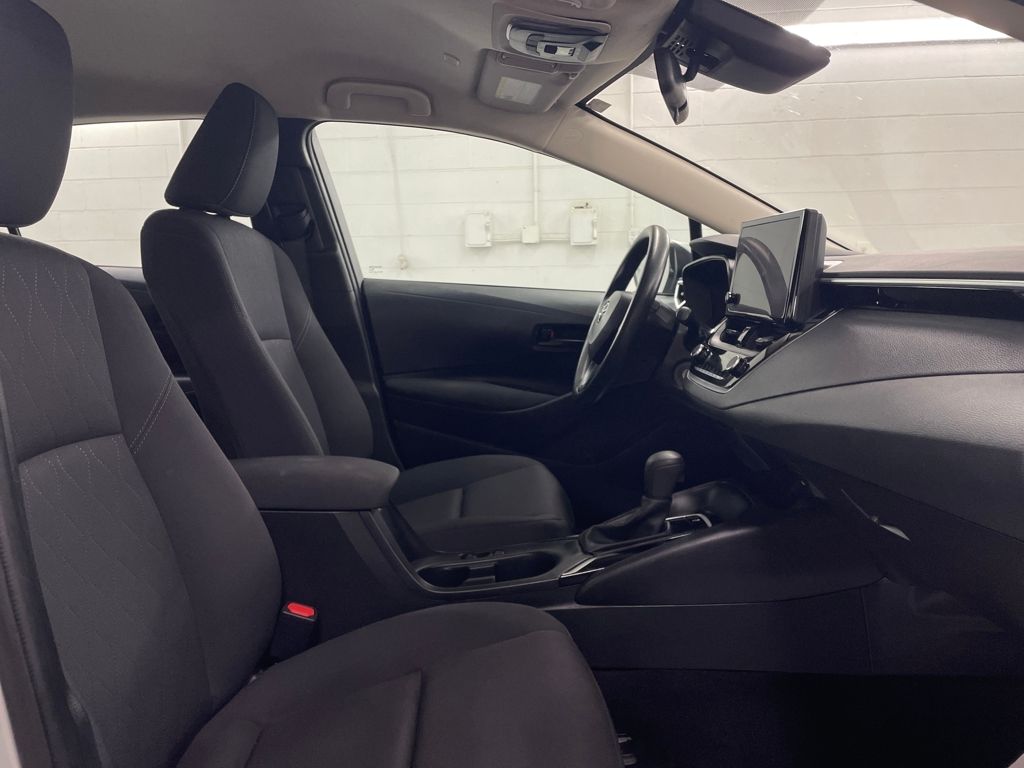 2024 Toyota Corolla LE photo 21