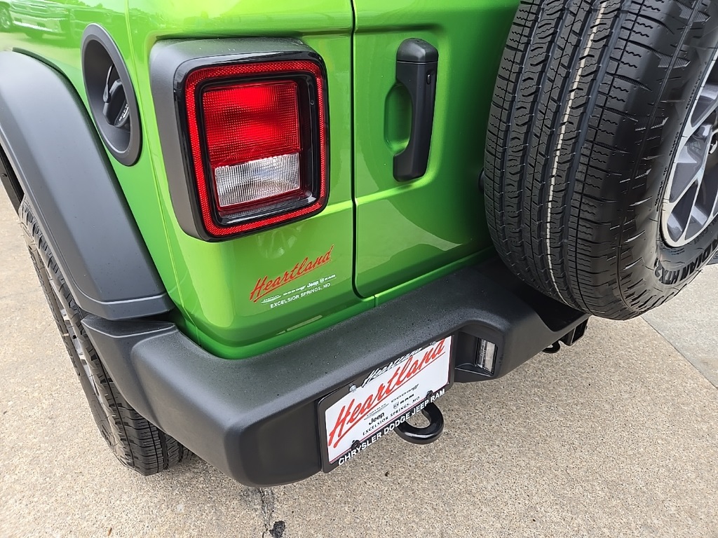 2025 Jeep Wrangler Sport S photo 21