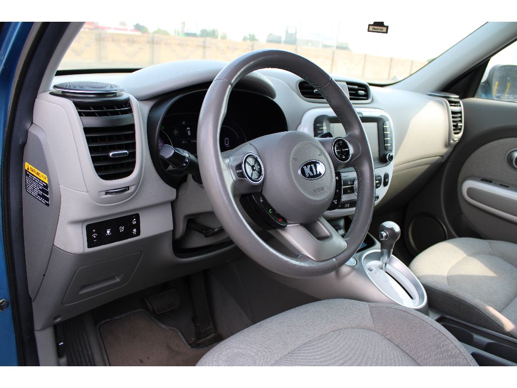 2017 Kia Soul EV photo 12