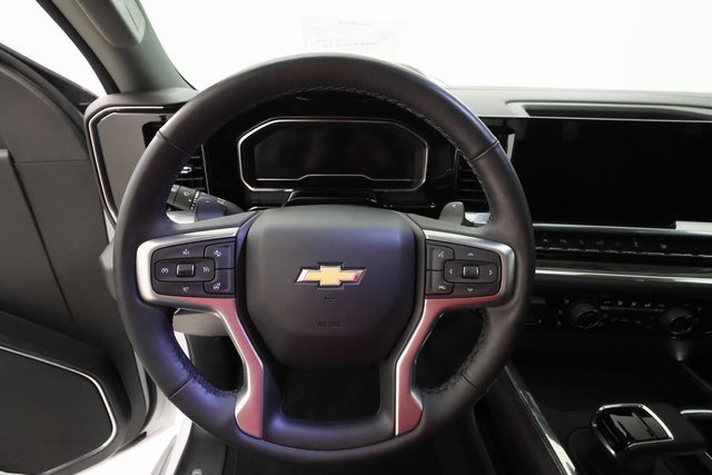 2024 Chevrolet Silverado 1500 LTZ photo 12