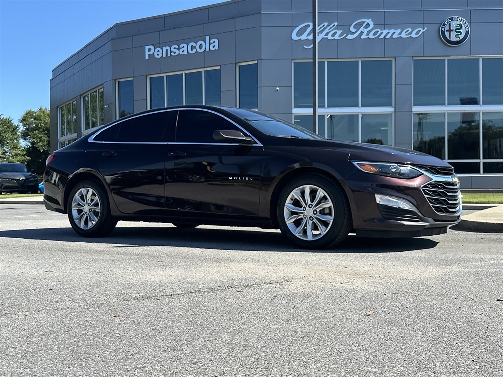 2021 Chevrolet Malibu 1LT photo 2