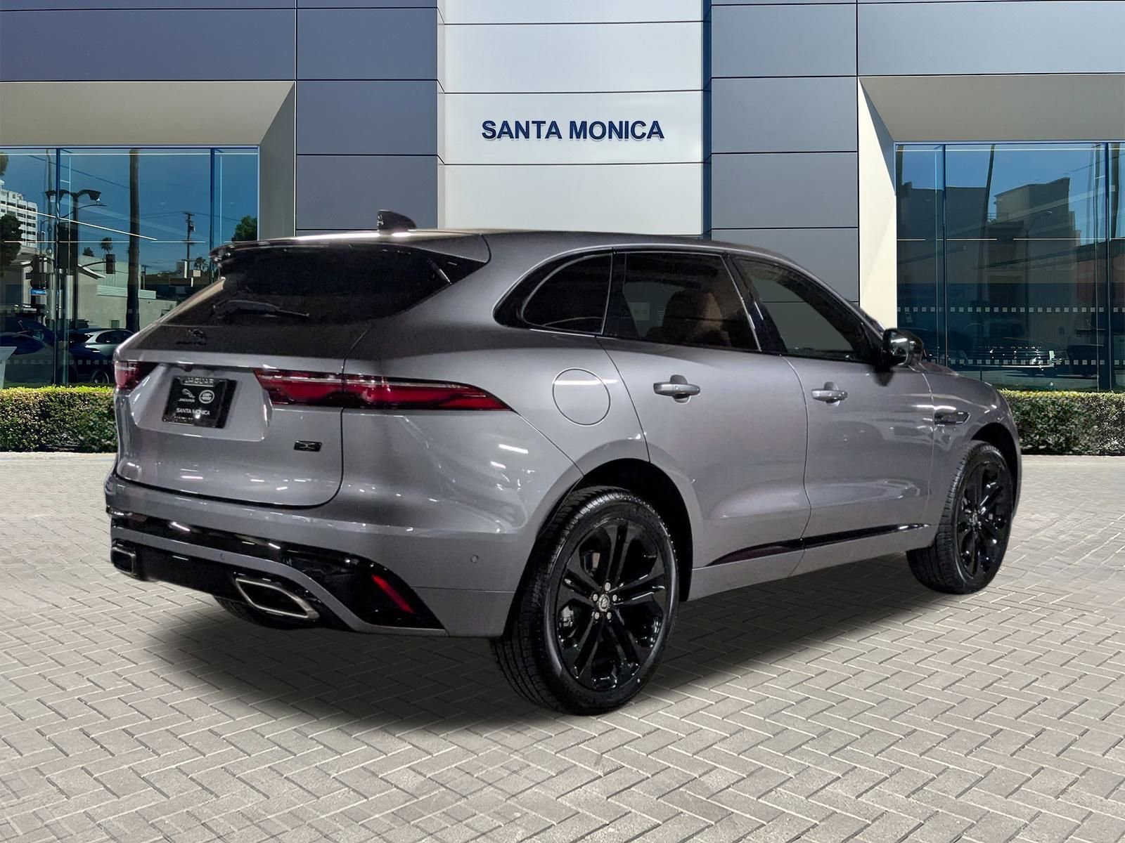 2026 Jaguar F-PACE P400 R-Dynamic S photo 2