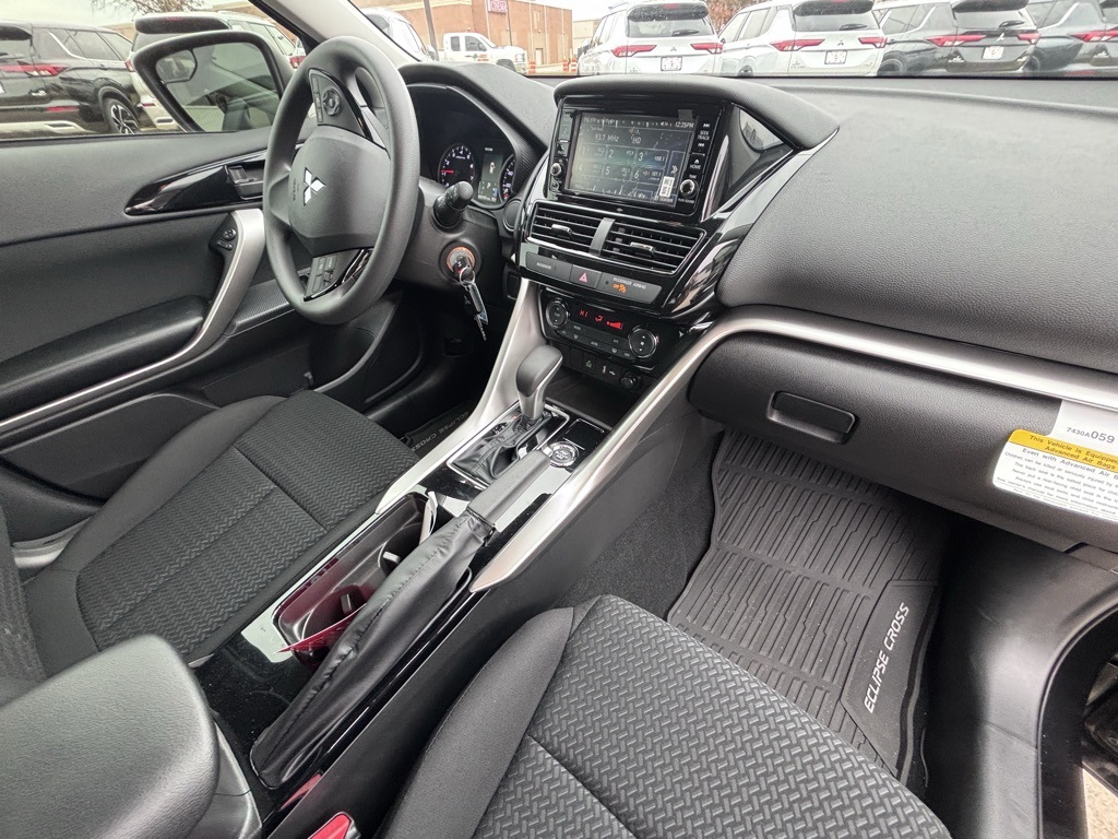 2024 Mitsubishi Eclipse Cross ES photo 24