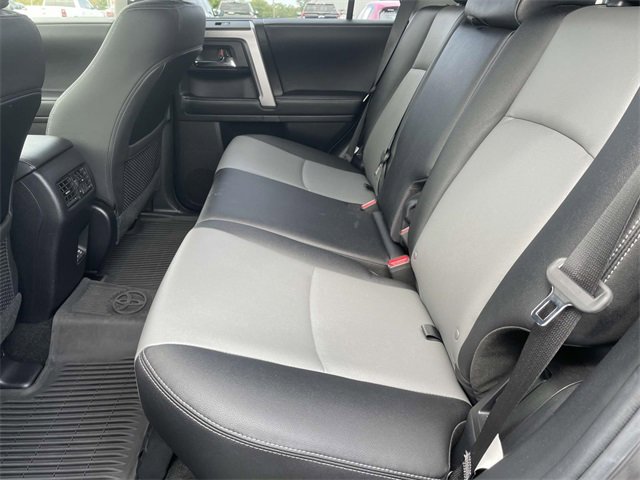 2022 Toyota 4Runner SR5 Premium photo 11