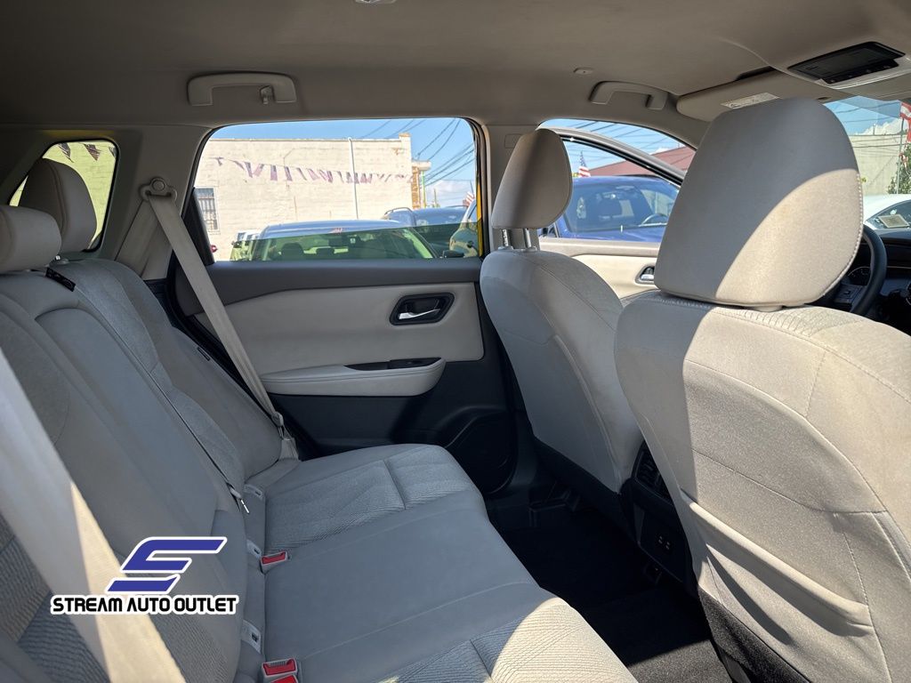 2024 Nissan Rogue SV photo 27