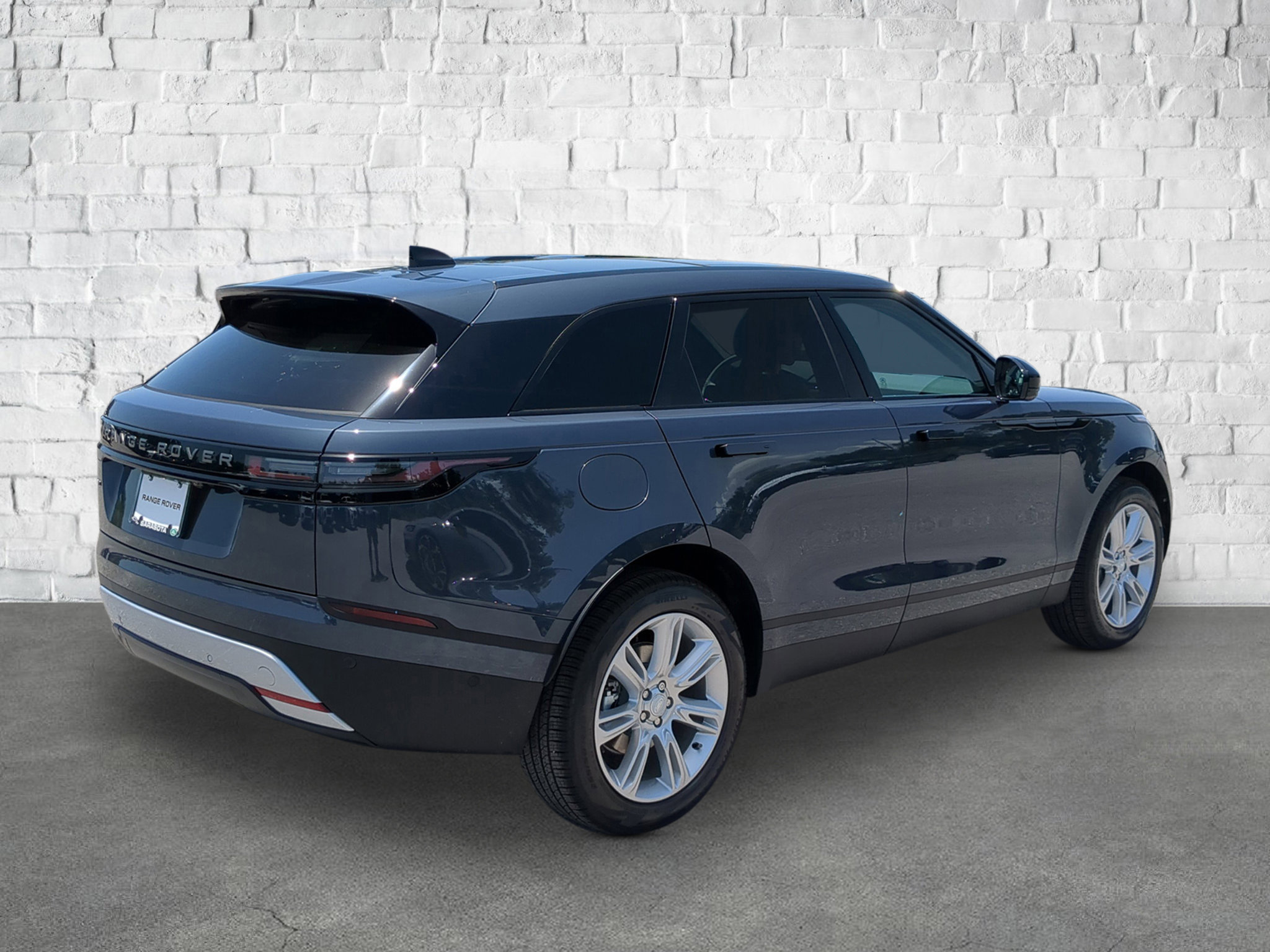 2026 Land Rover Range Rover Velar S photo 6
