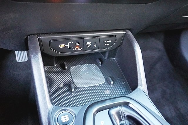 Used 2025 Black Kia EX image 26