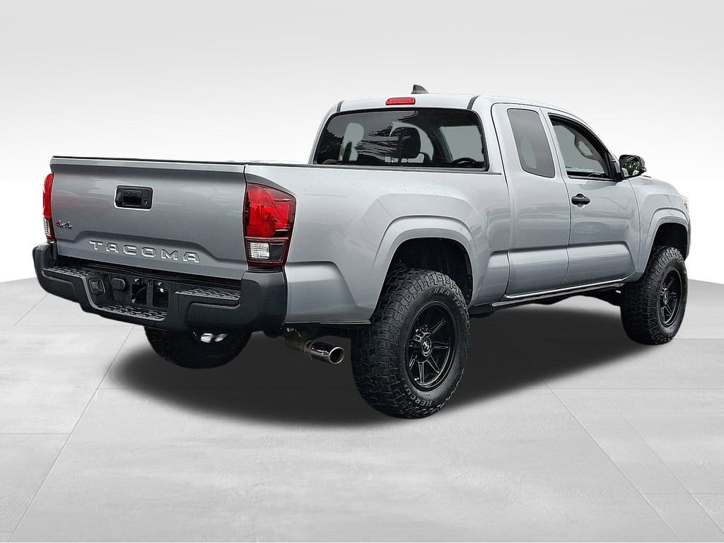 2022 Toyota Tacoma SR photo 6