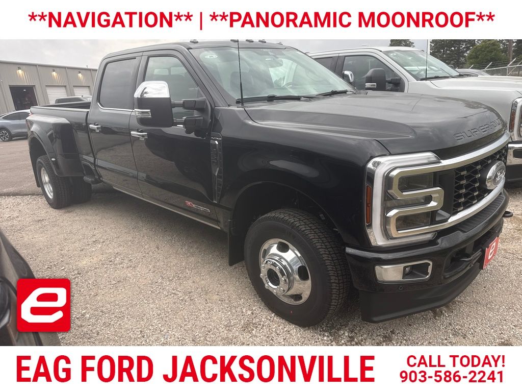 2026 Ford F-350 Super Duty Platinum's photo