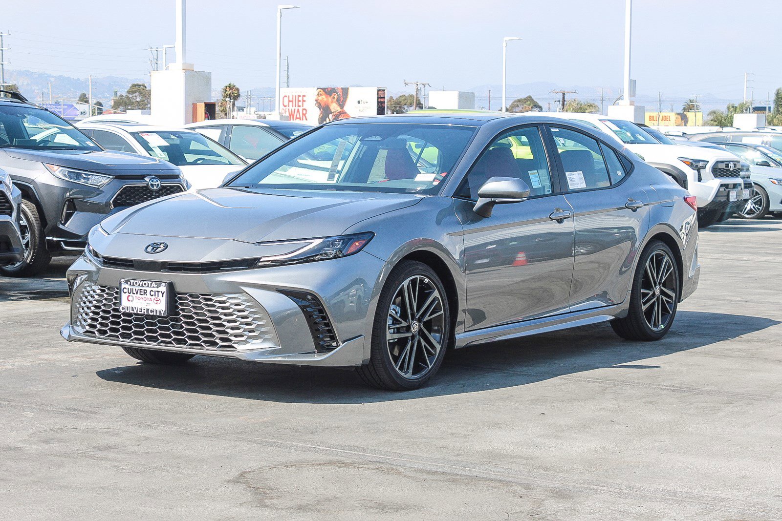 2025 Toyota Camry XSE photo 2