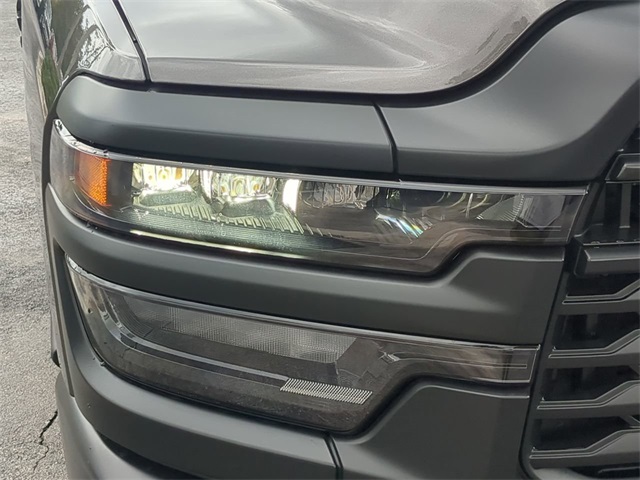 2025 Ram 2500 Tradesman photo 8