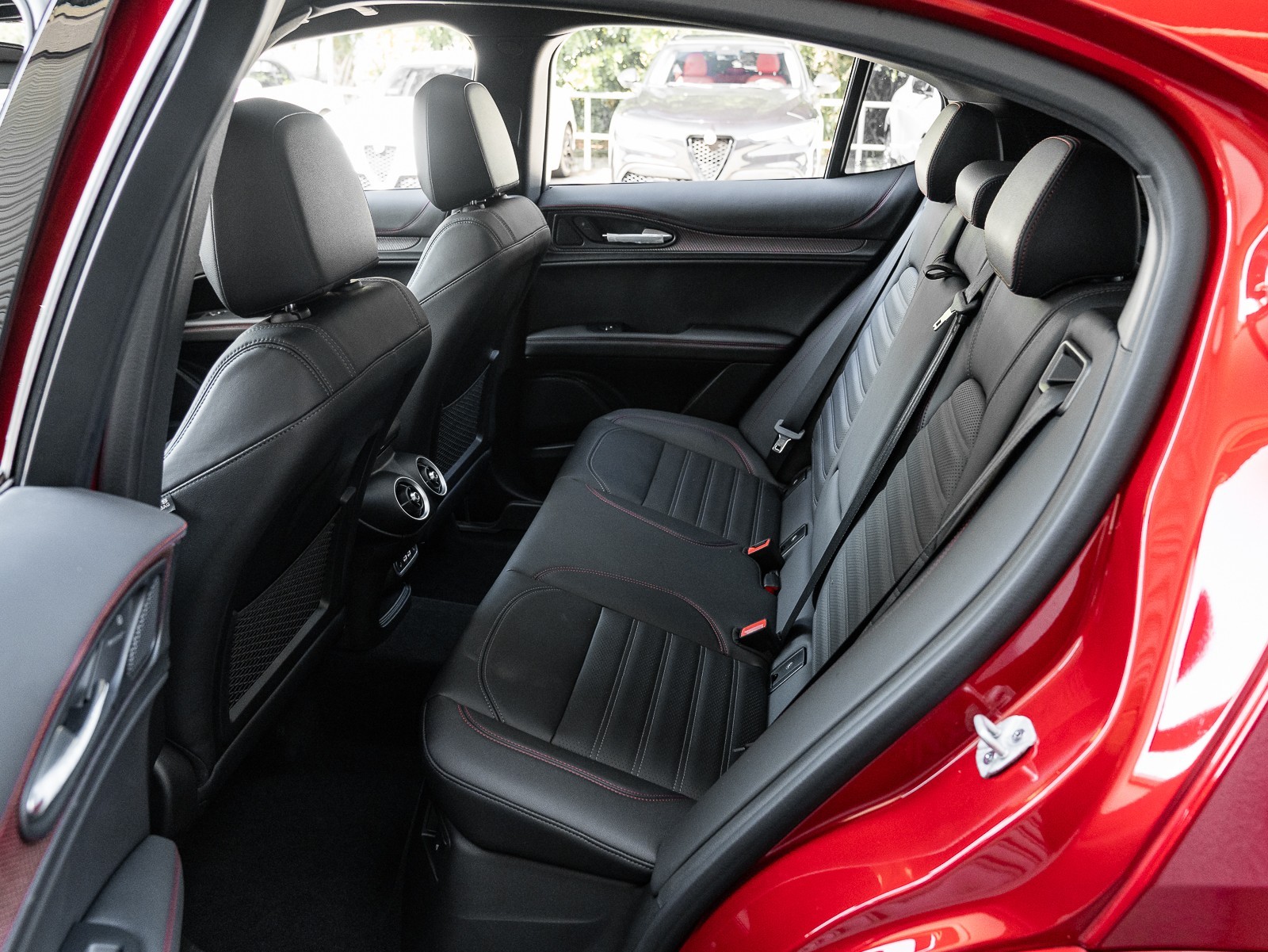 2024 Alfa Romeo Stelvio Quadrifoglio photo 43