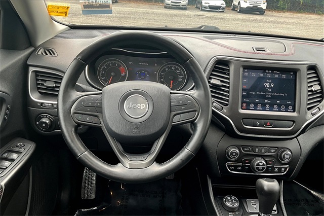 2020 Jeep Cherokee Trailhawk photo 6