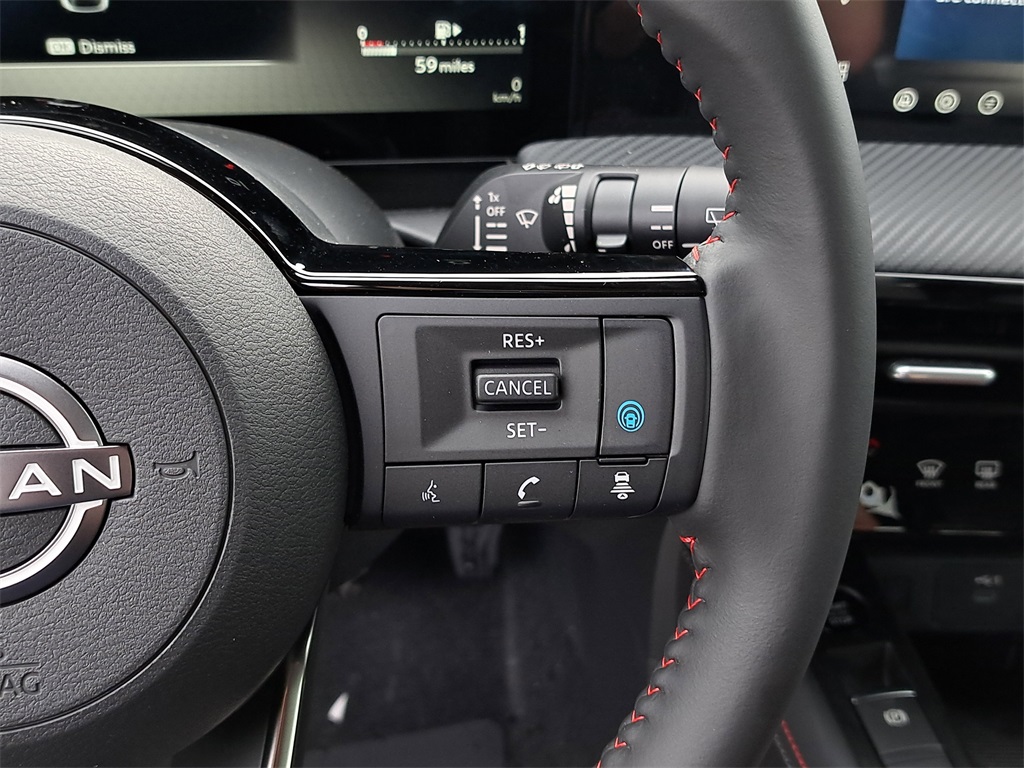 2026 Nissan Kicks SR photo 23