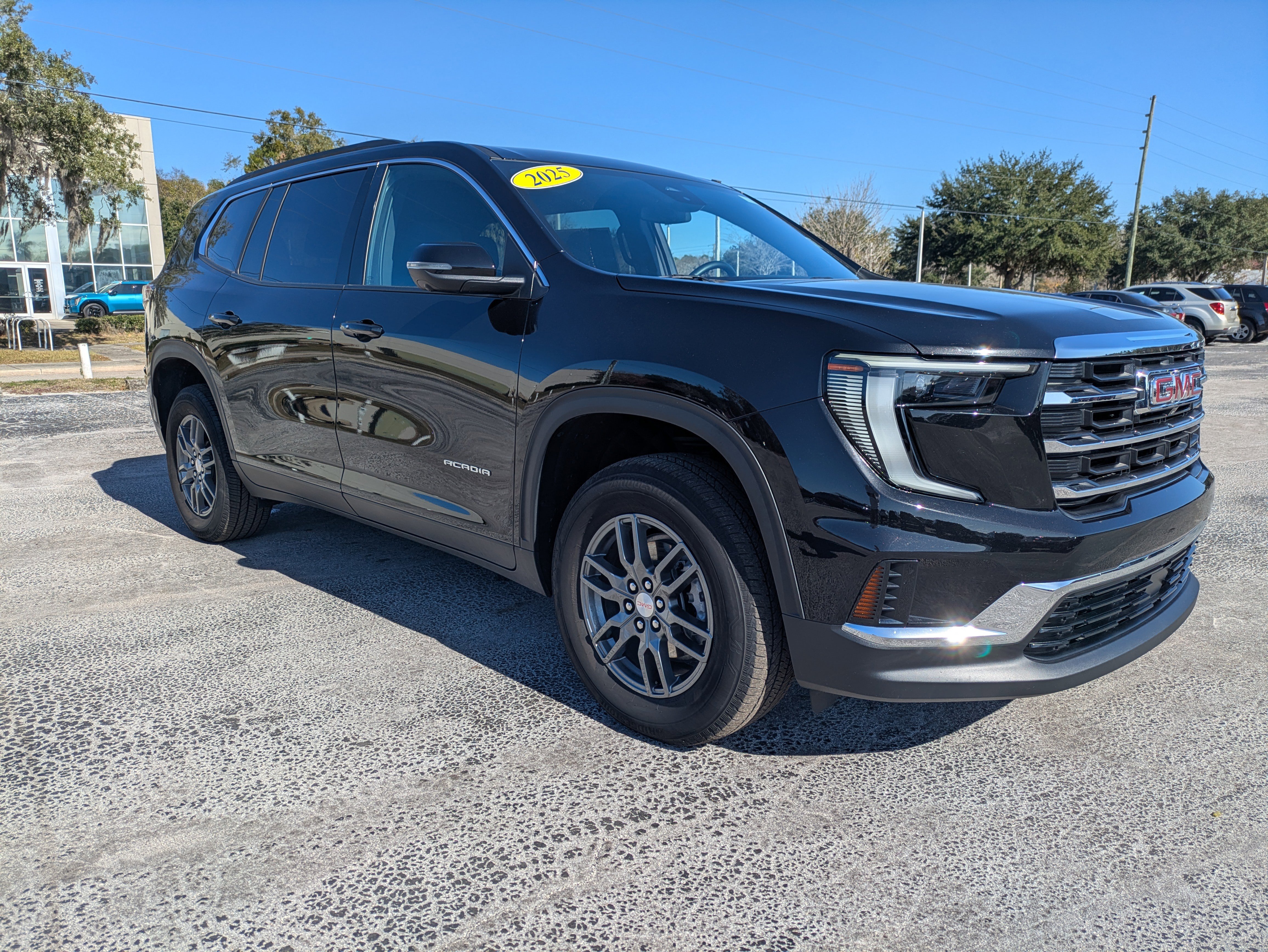2025 GMC Acadia Elevation's photo