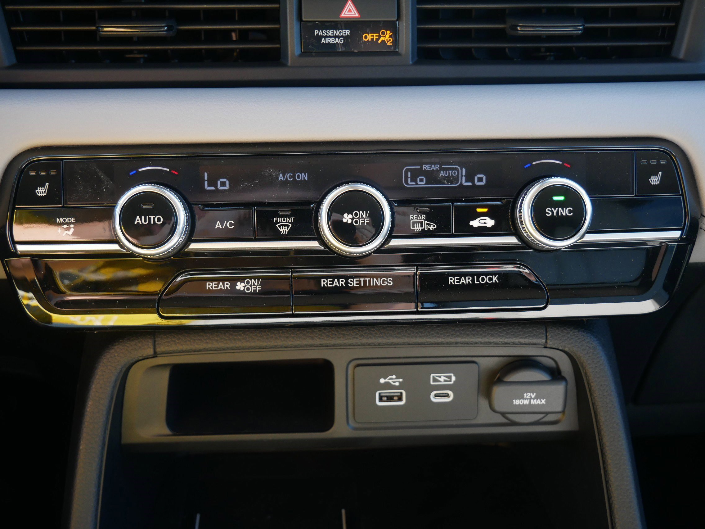 2025 Honda Pilot Touring photo 20