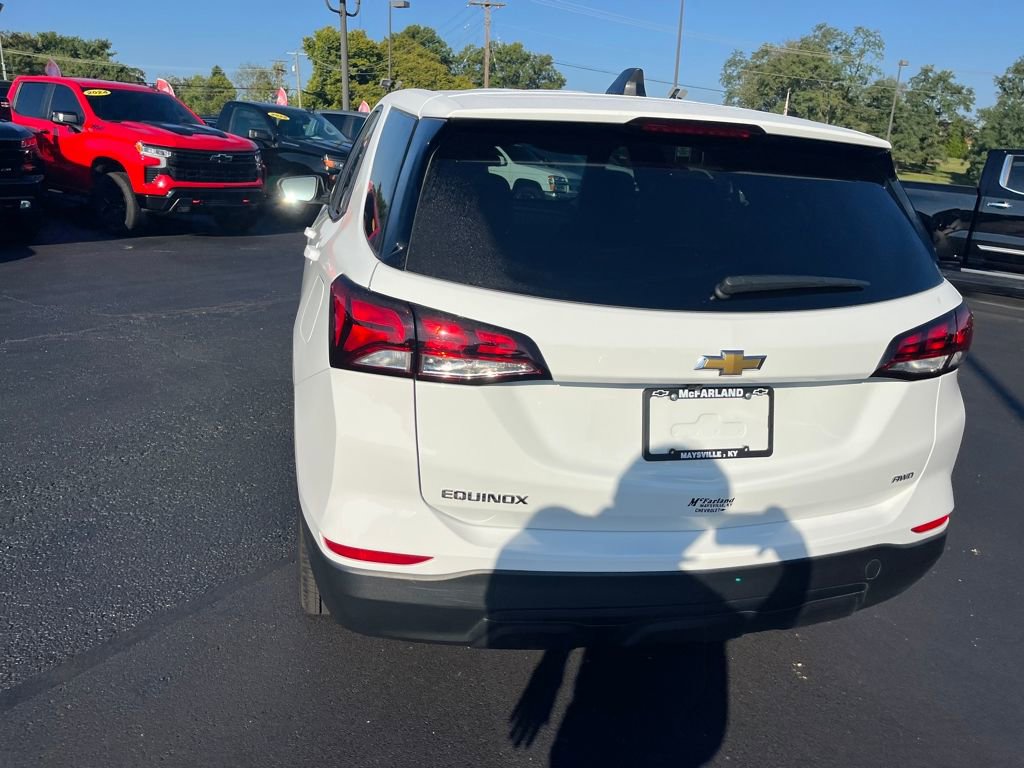 2022 Chevrolet Equinox LS photo 4