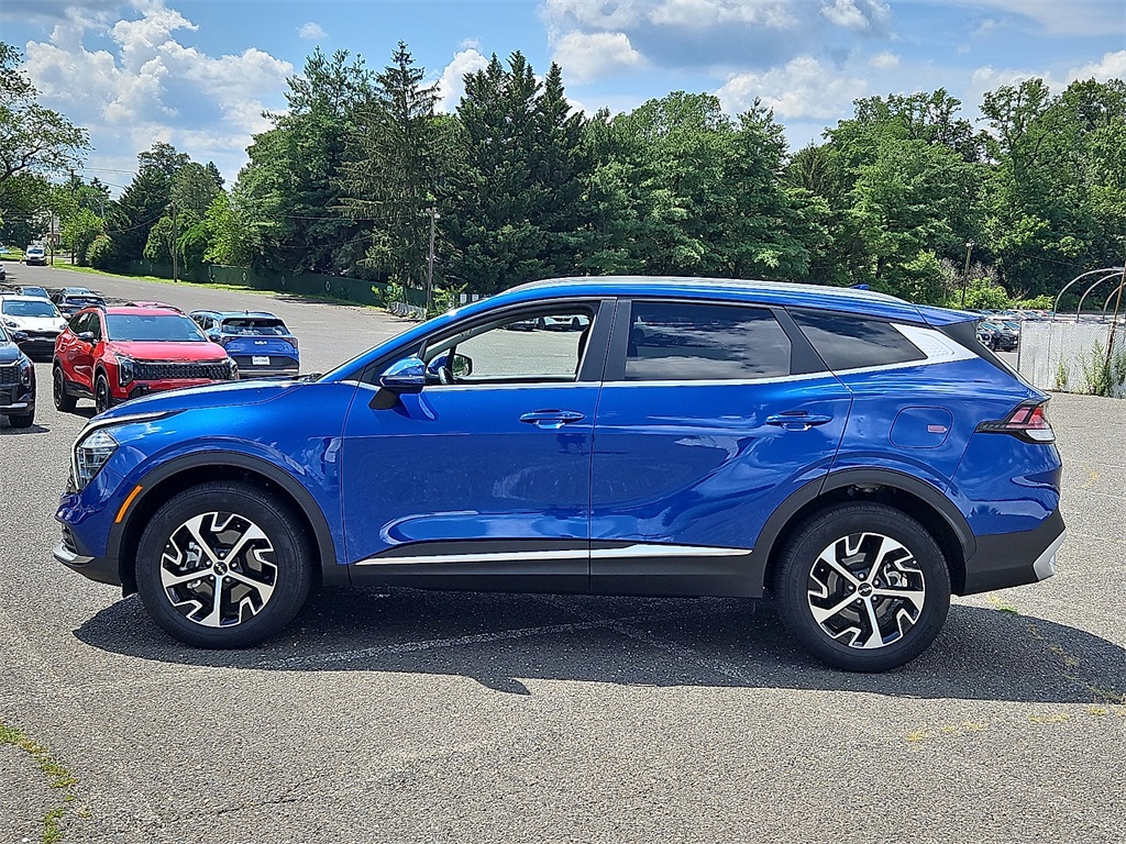 2025 Kia Sportage EX photo 4