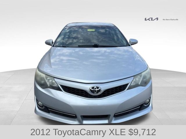 2012 Toyota Camry XLE photo 2