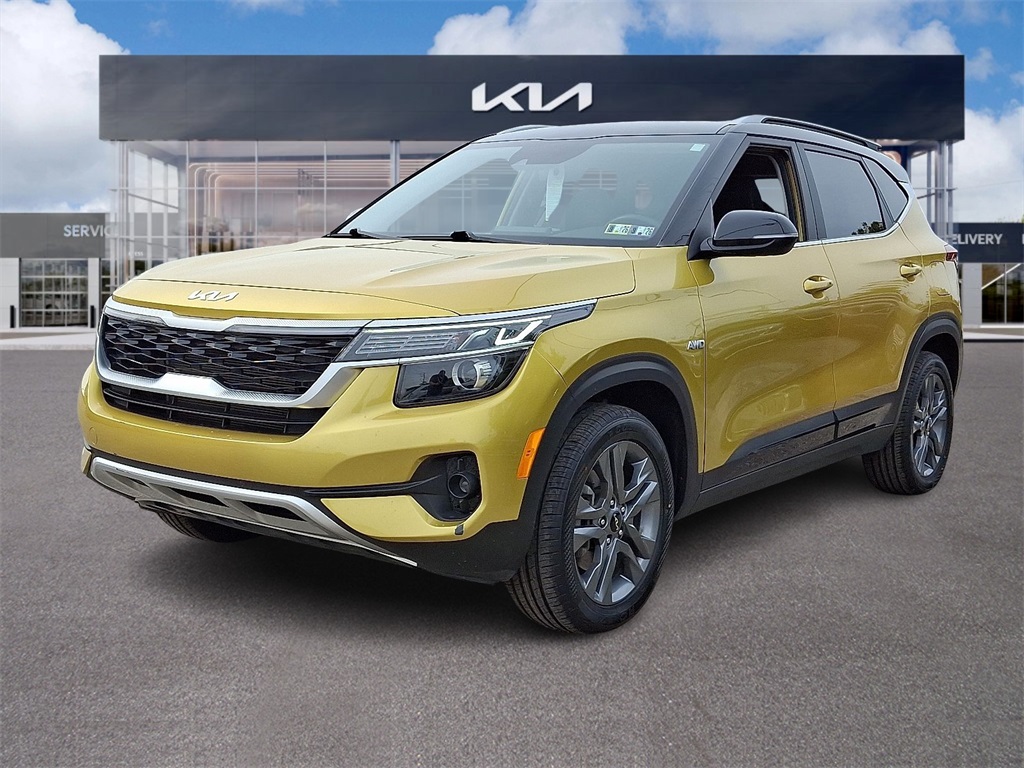 2022 Kia Seltos S photo 3