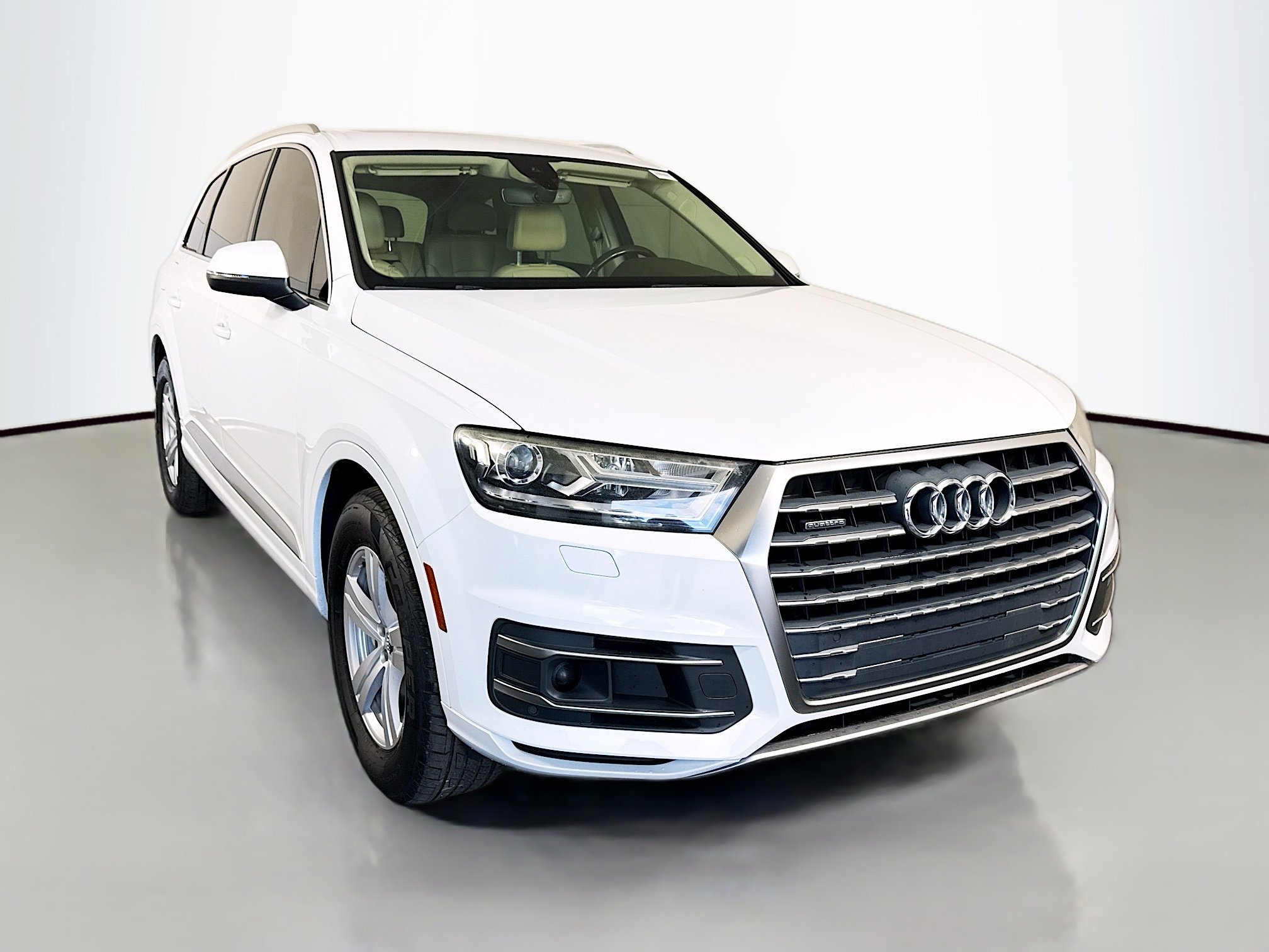 2018 Audi Q7 Premium Plus's photo