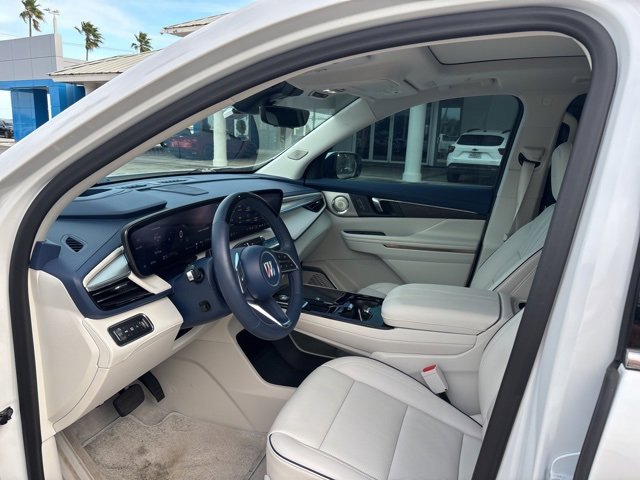 2025 Buick Enclave Avenir photo 3