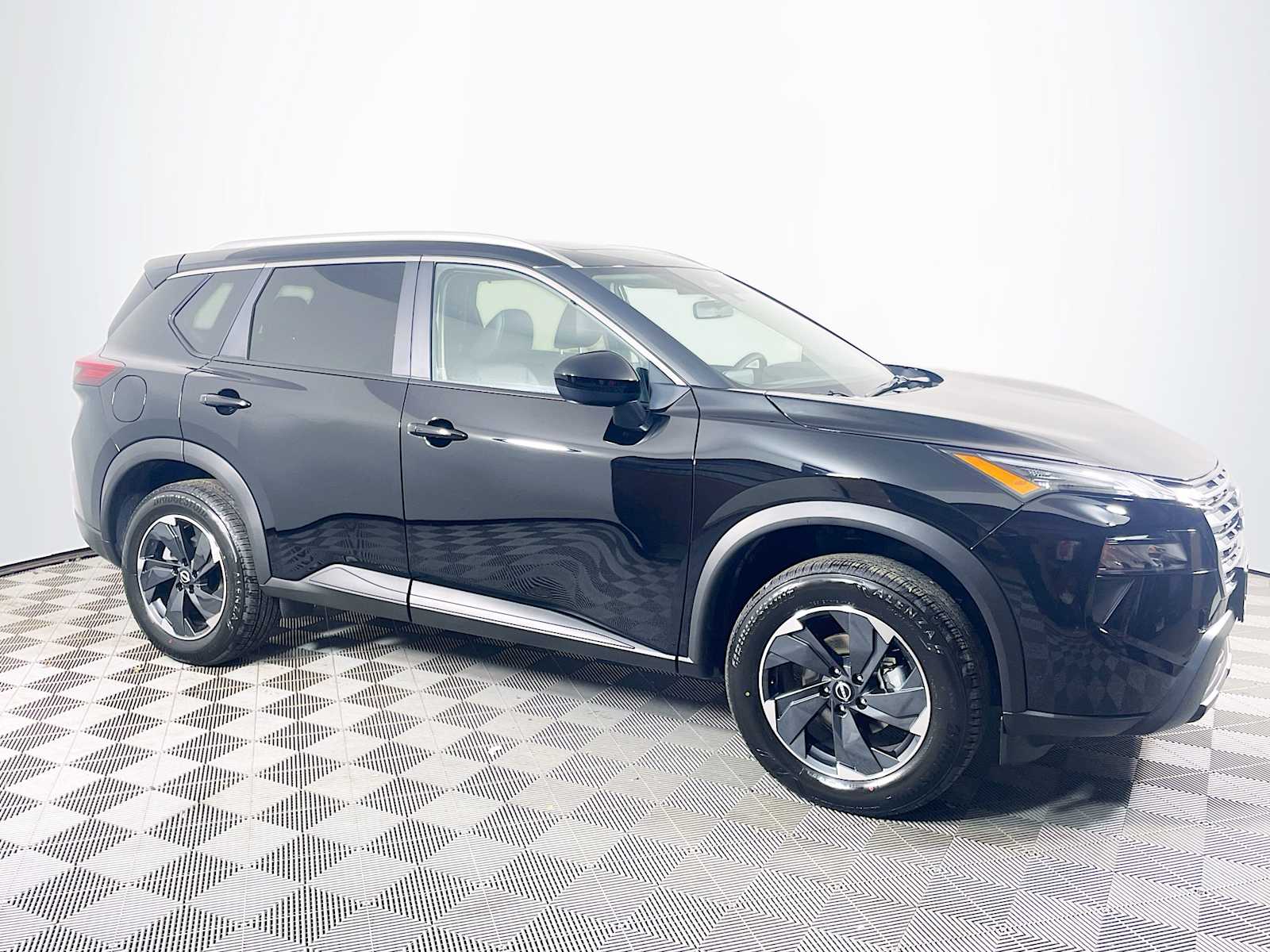 2026 Nissan Rogue SV photo 3