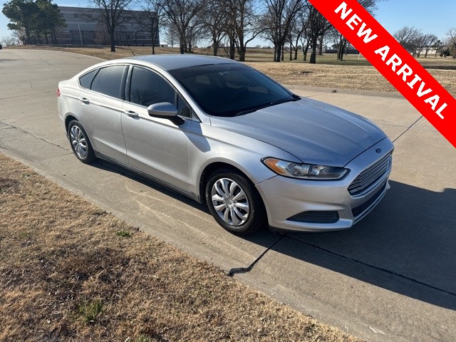 2013 Ford Fusion S