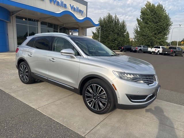 Used 2017 Lincoln MKX Black Label with VIN 2LMPJ9JP8HBL13528 for sale in College Place, WA