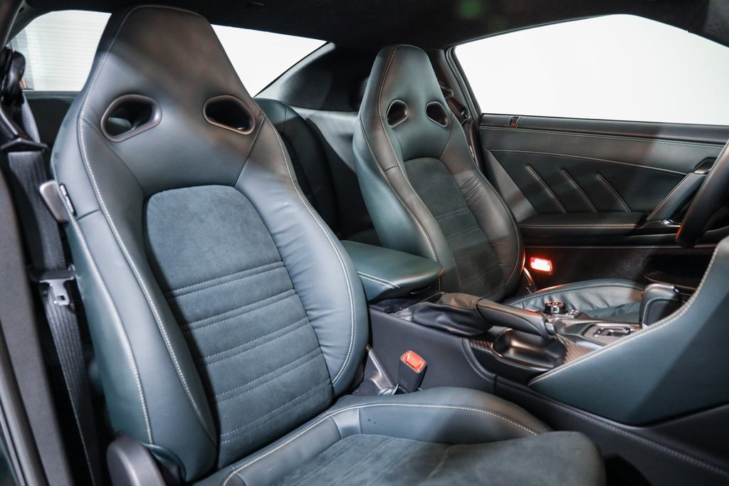 2021 Nissan GT-R Premium photo 26