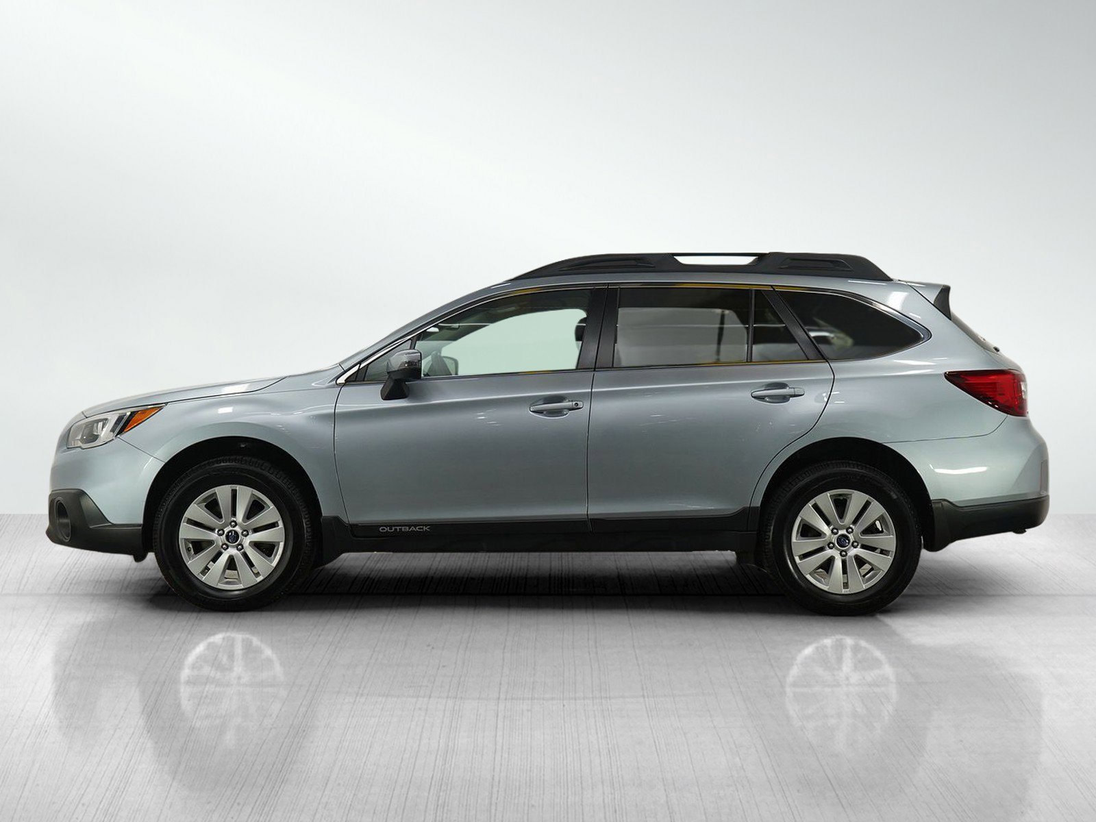 Used 2015 Subaru Outback Premium with VIN 4S4BSBFC8F3306771 for sale in South Saint Paul, Minnesota