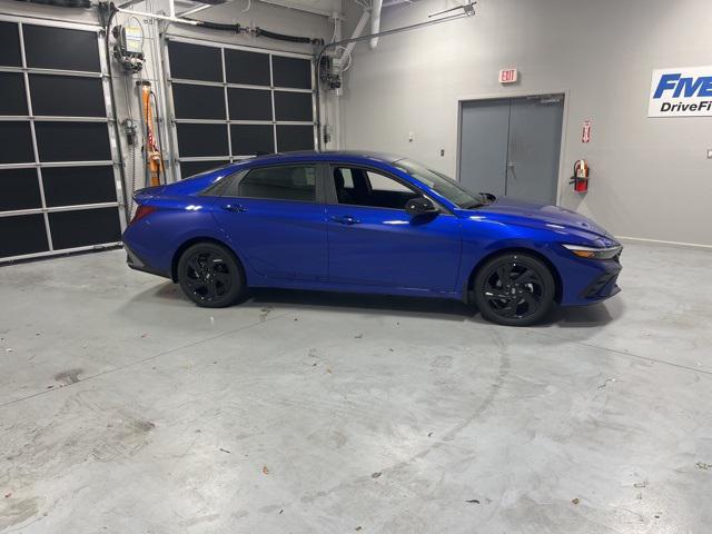 2026 Hyundai Elantra SEL's photo