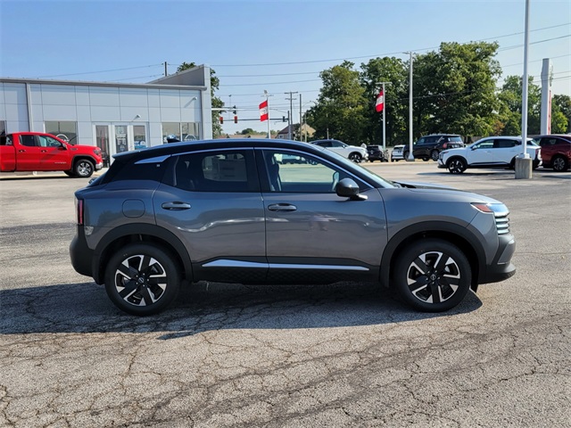 2025 Nissan Kicks SV photo 2