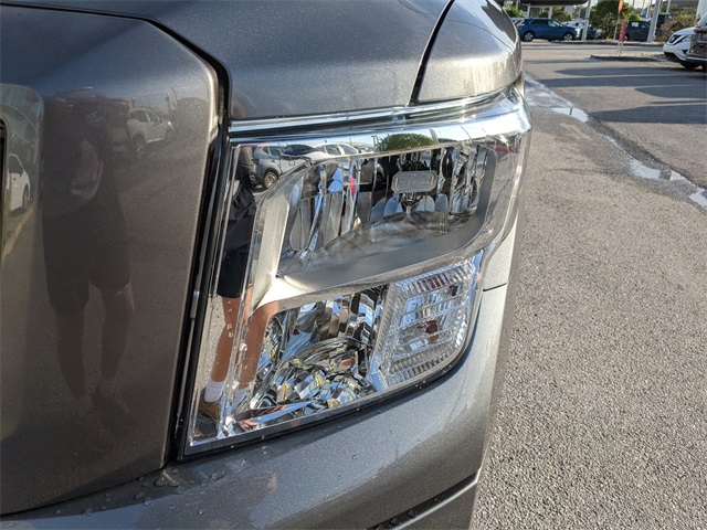 2024 Nissan Titan SV photo 7