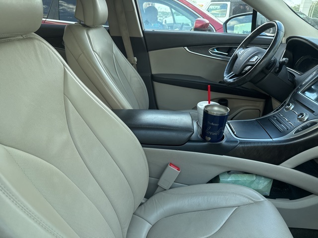 2018 Lincoln MKX Reserve photo 2