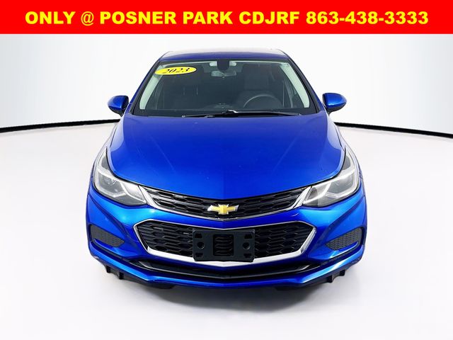 2017 Chevrolet Cruze LT photo 2