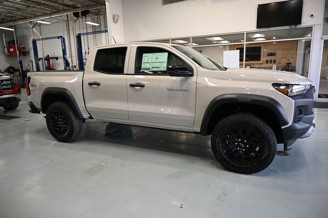 2026 Chevrolet Colorado Trail Boss photo 4