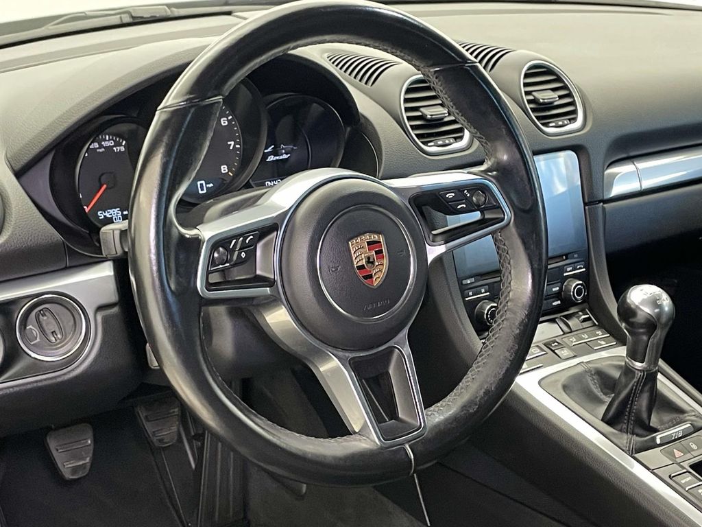 2017 Porsche Boxster Base photo 4